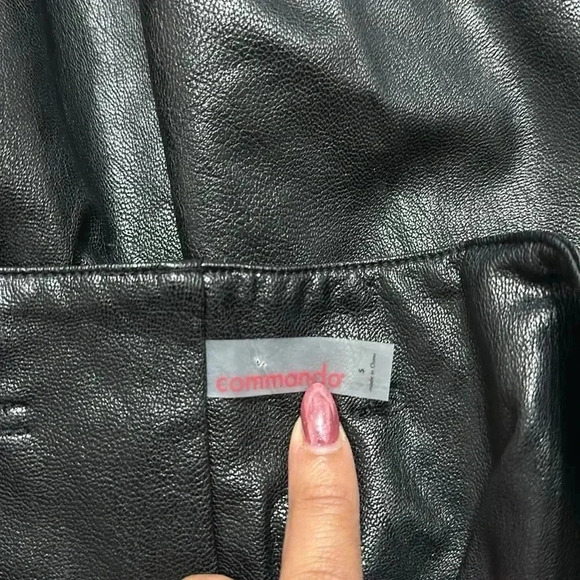 Commando - Picture 6 of 7